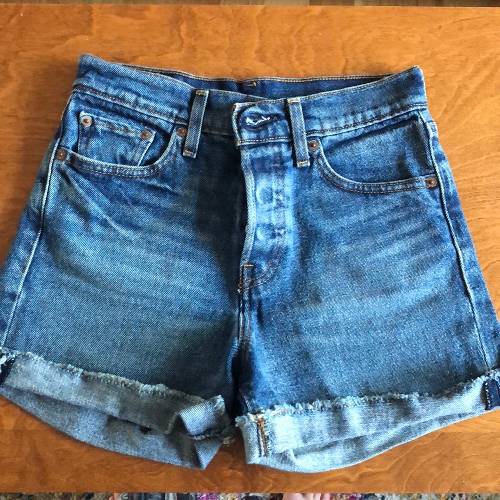 Levi’s high waisted denim shorts